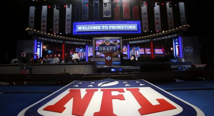 Top Three Quarterbacks in the 2015 NFL draft (archival article)