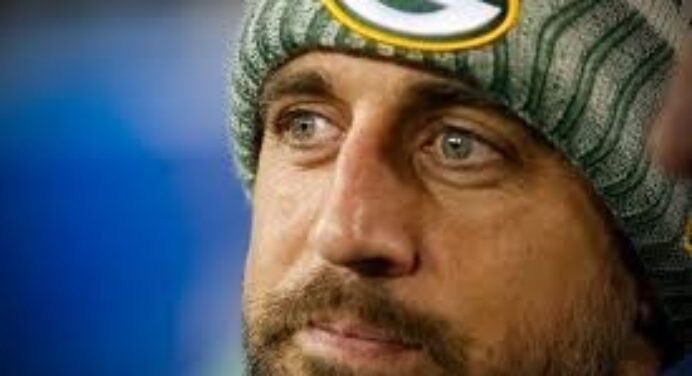 <h1> <p style = "color:#013369">OMG! Statistics and Film Agree: QB Aaron Rodgers is No Longer Elite! </h1>
