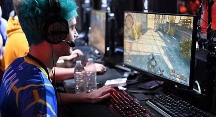 <h1><p style = "color:#011361">The World of Online Gaming: A Beginner’s Guide</h1>